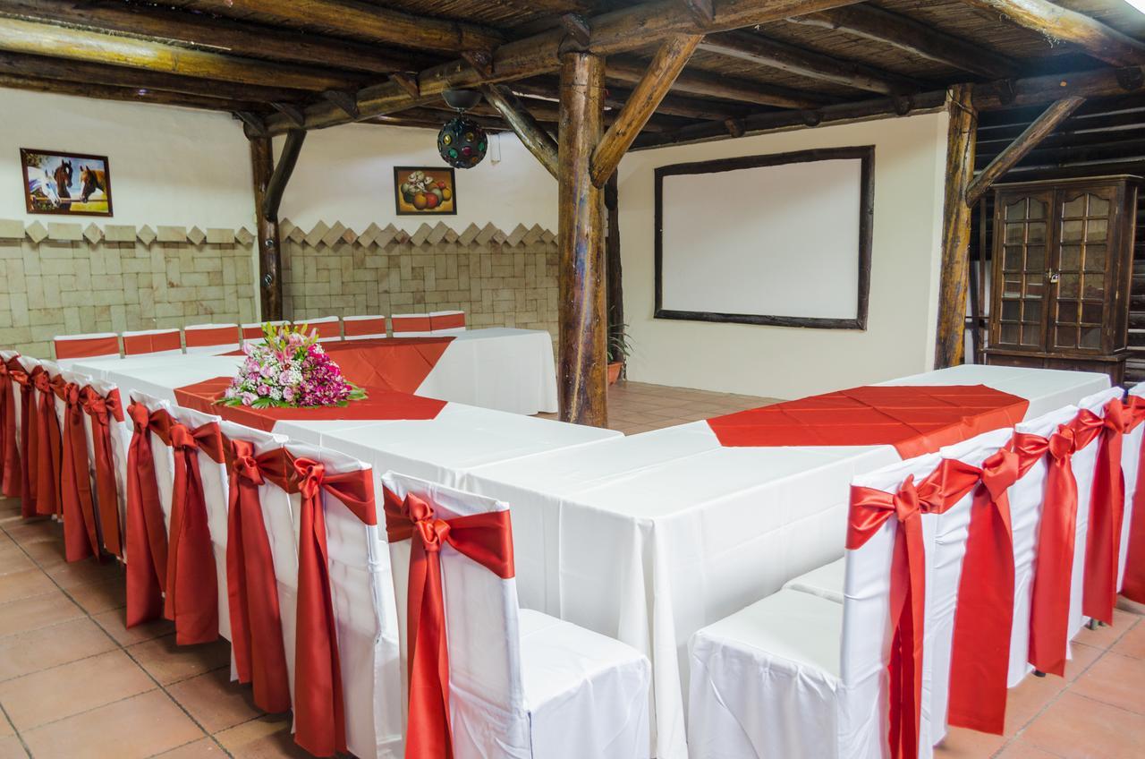 Hotel Bambu Riobamba Dış mekan fotoğraf